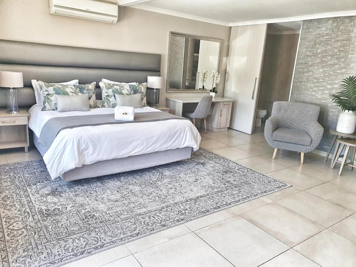 Parkhill Luxury Accommodation Bloemfontein Bagian luar foto