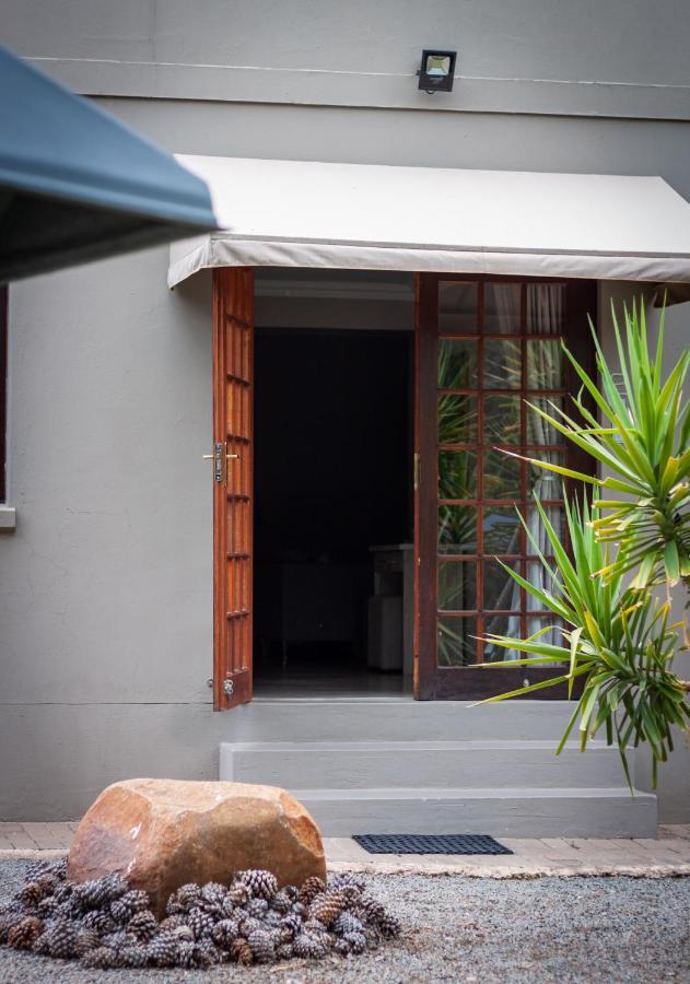 Parkhill Luxury Accommodation Bloemfontein Bagian luar foto