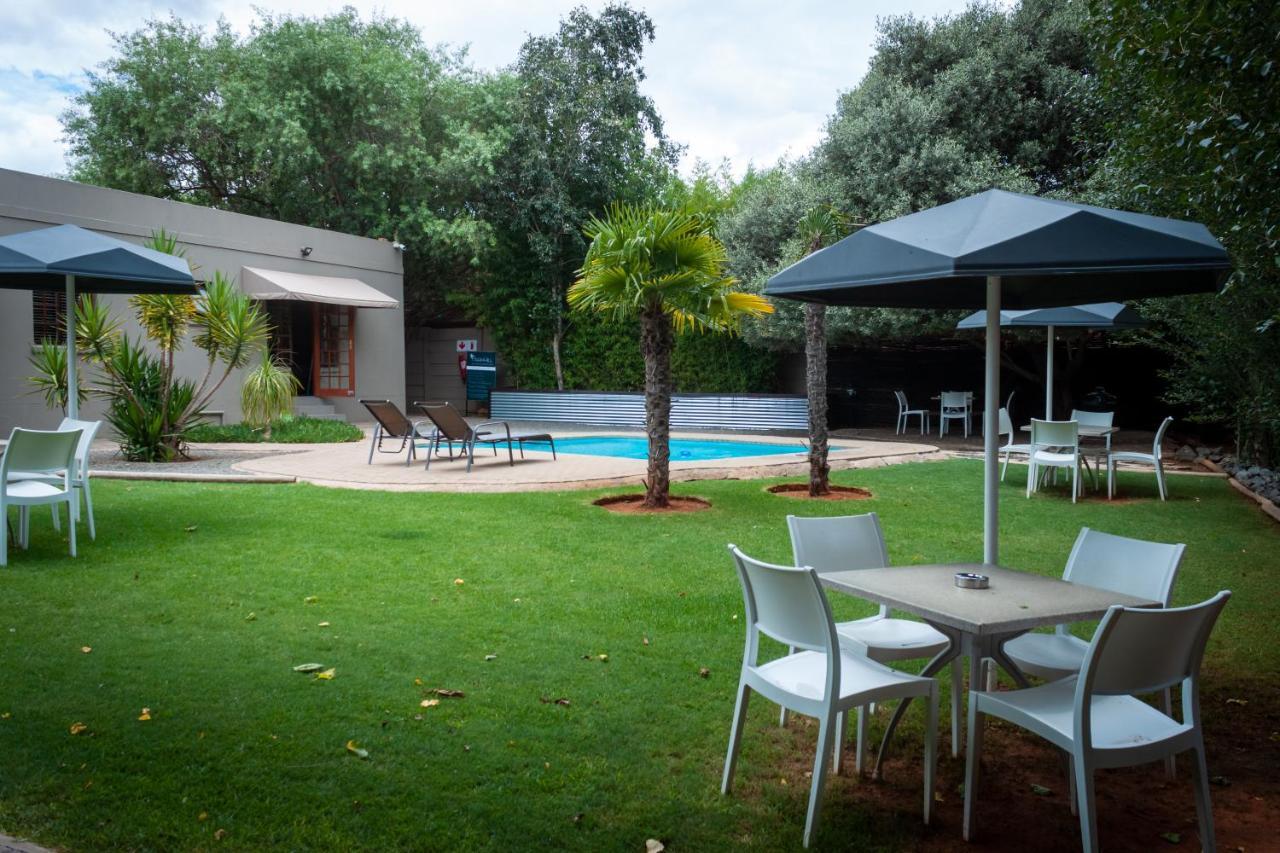Parkhill Luxury Accommodation Bloemfontein Bagian luar foto