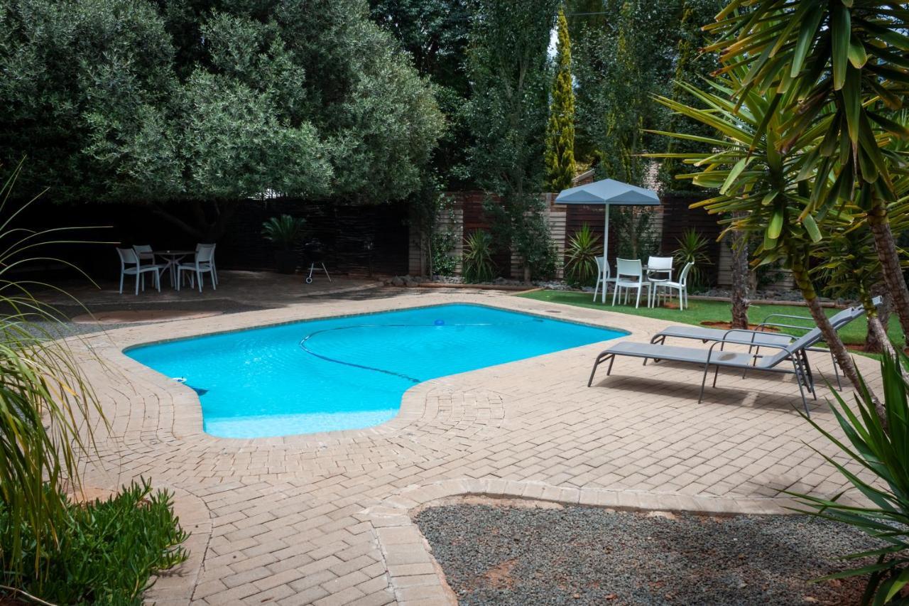 Parkhill Luxury Accommodation Bloemfontein Bagian luar foto