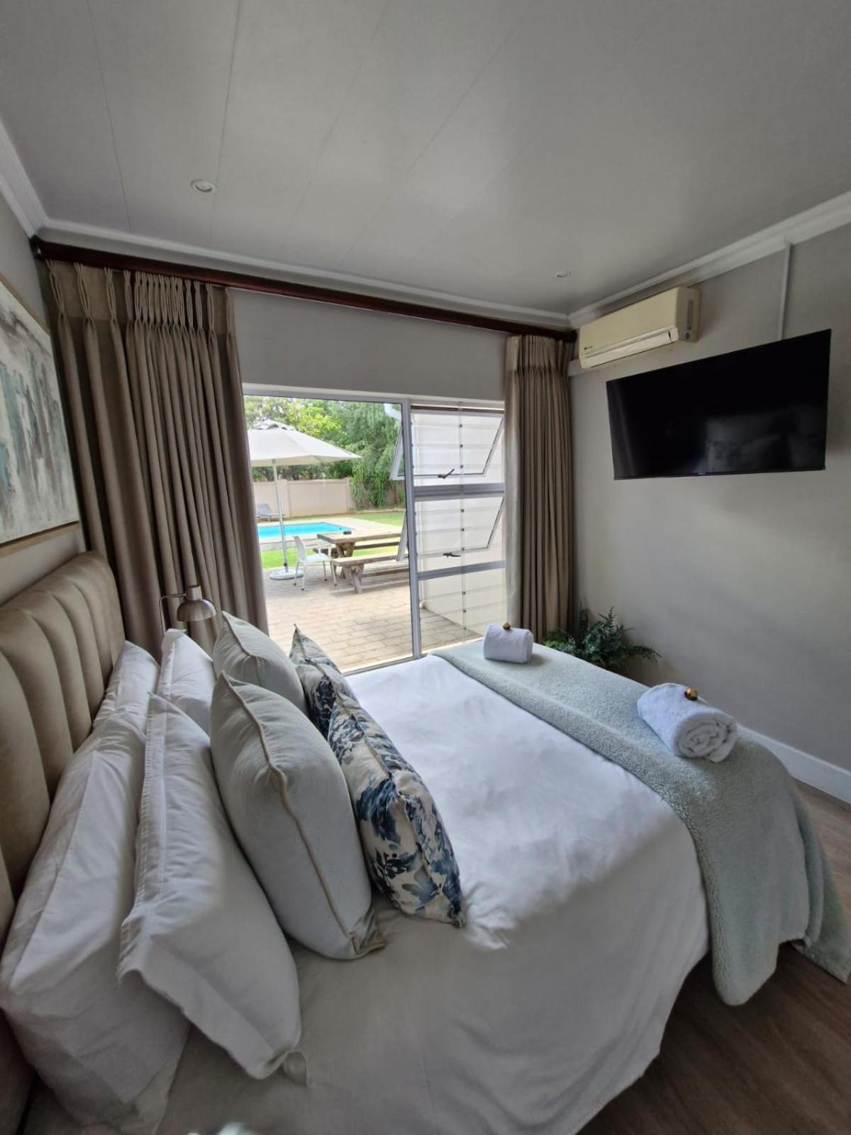Parkhill Luxury Accommodation Bloemfontein Bagian luar foto