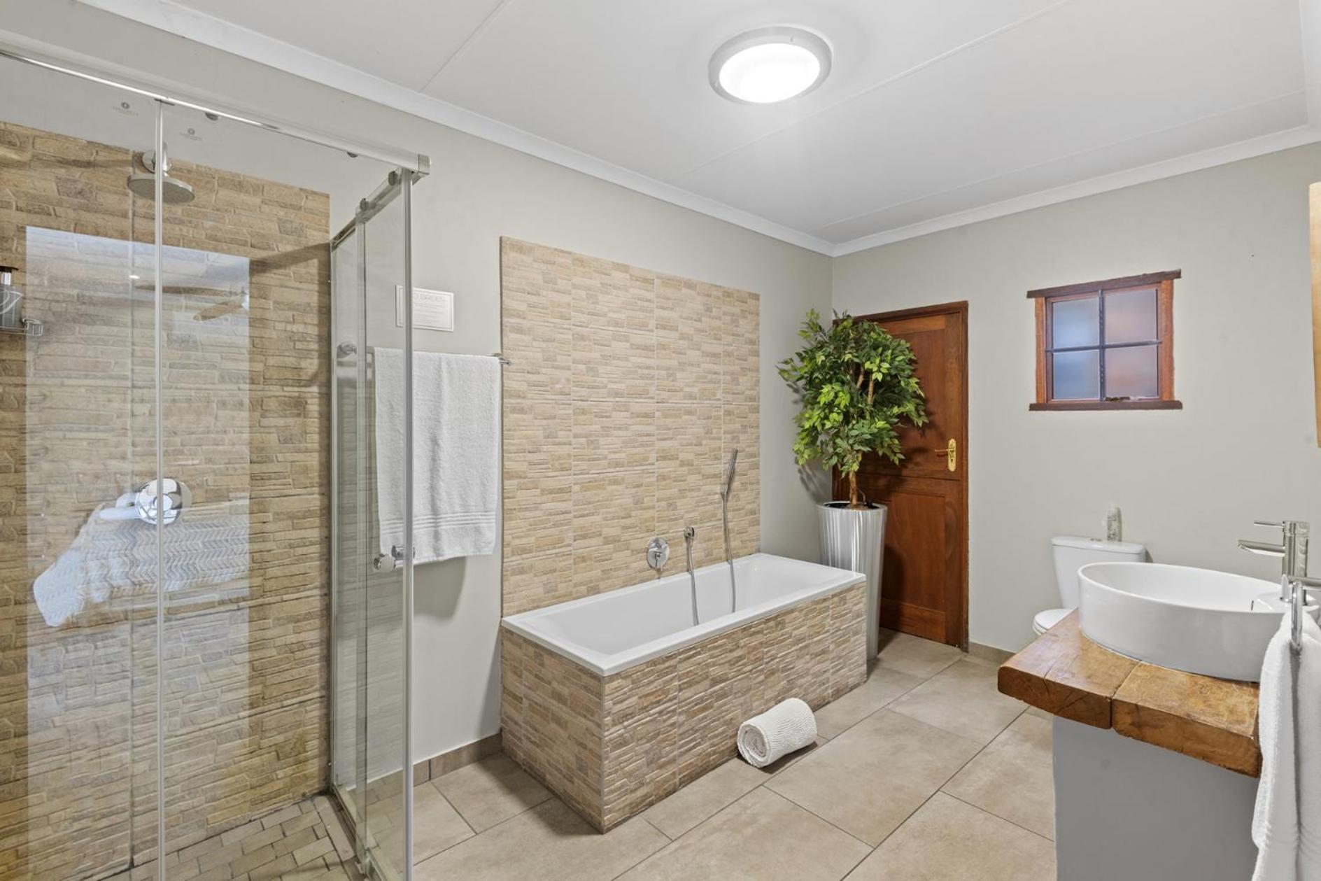 Parkhill Luxury Accommodation Bloemfontein Bagian luar foto